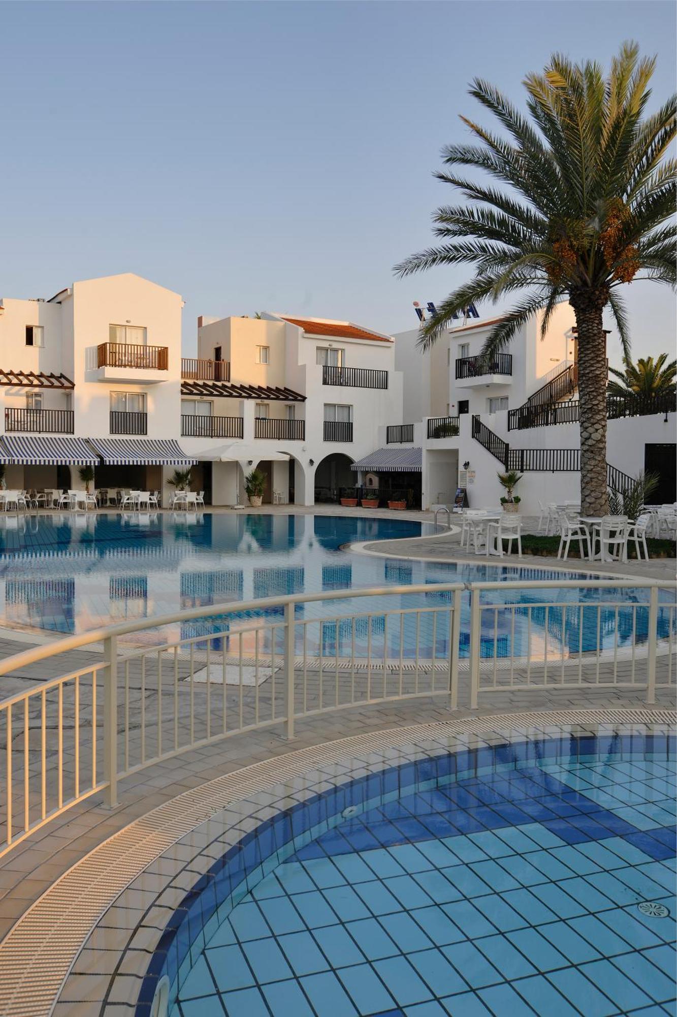 Akti Beach Hotel & Village Resort Klorakas Exterior foto